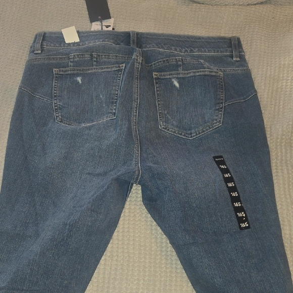 Torrid Premium Stretch Bombshell Skinny Tides Distressed Jeans - Picture 10 of 10